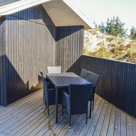 Three-bedroom Holiday In * Ringkøbing