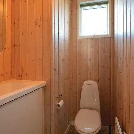 Three-bedroom Holiday In * Ringkøbing