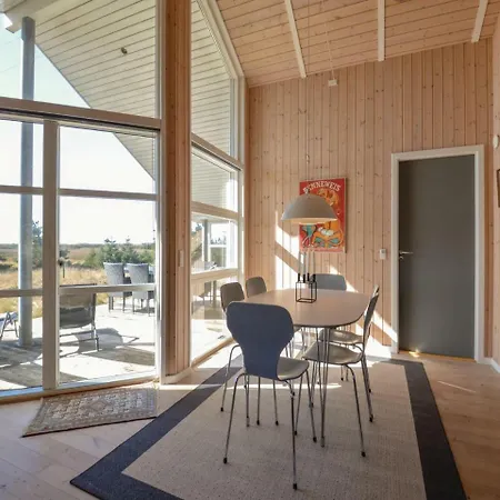 Hébergement de vacances Three-bedroom Holiday In Ringkøbing