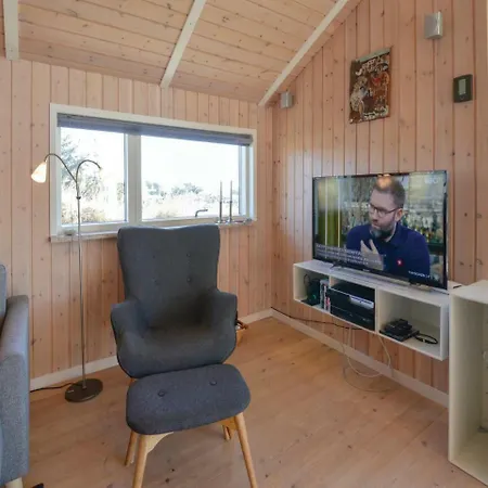 Three-bedroom Holiday In Hébergement de vacances *